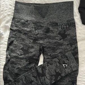 Gymshark Women Camo Army Leggings - Black and Gray